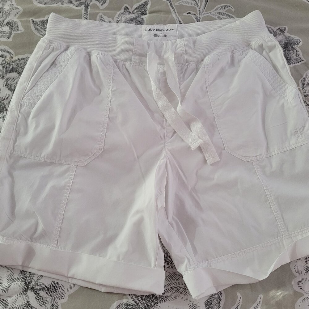 Calvin Klein White Cotton Pull-on Shorts Medium EUC